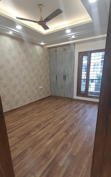 Bedroom in 3 BHK Builder Floor at BPTP Parkland Pride, Sector 77 – for Sale