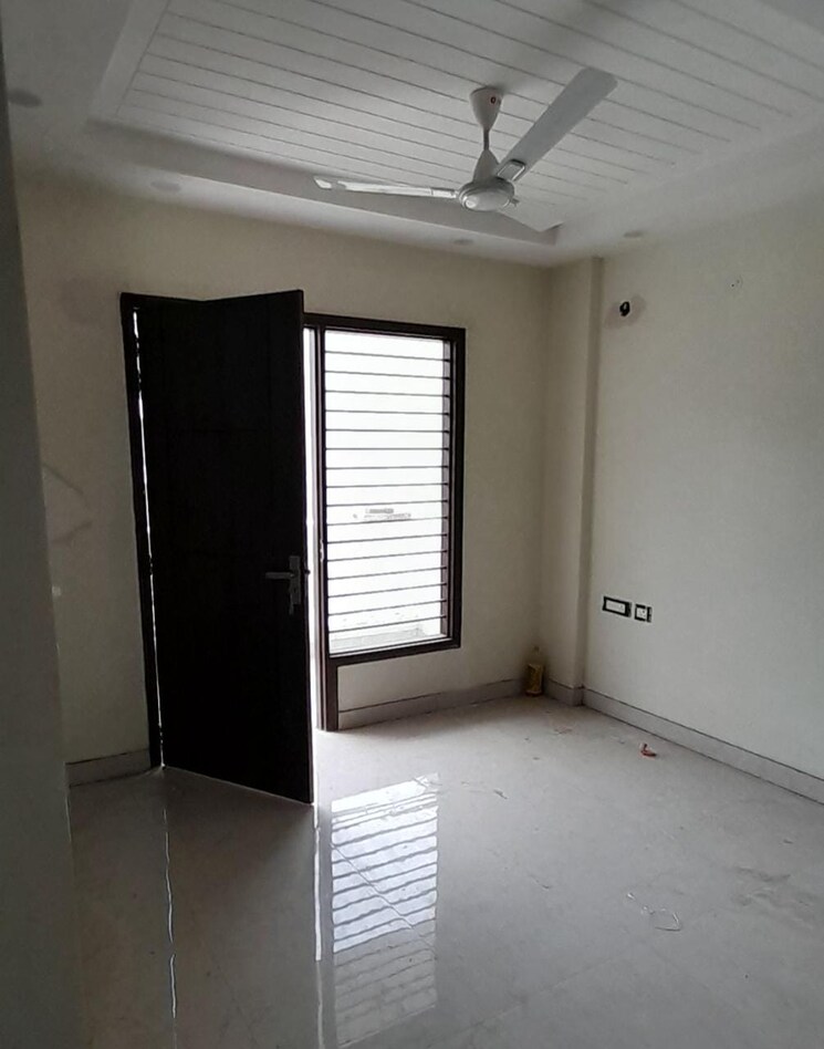 Room, sector 85 3 Bedroom 645 Sq.Ft. Apartment In Sector 85 Faridabad 5549238