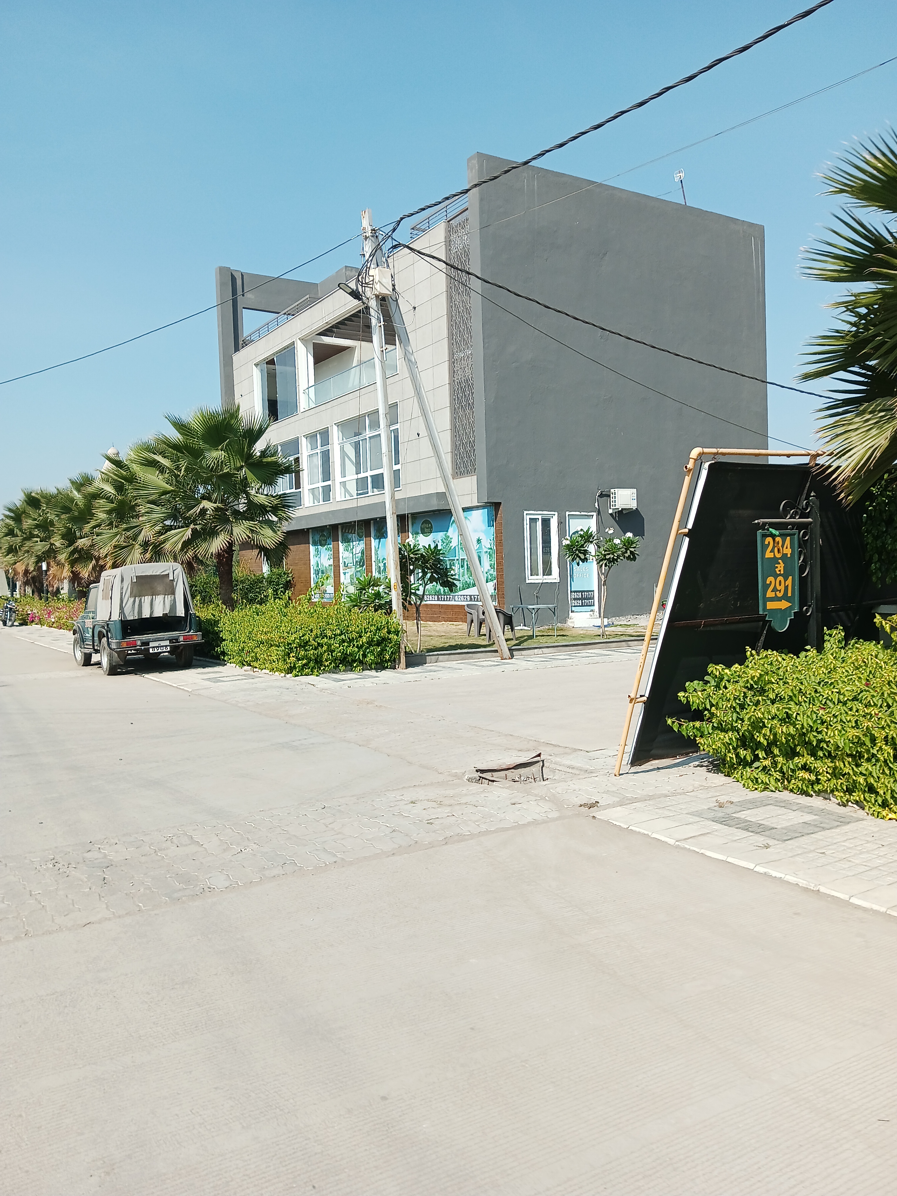 Resale 1 Bedroom 625 Sq.Ft. Independent House in Indore Bypass Road