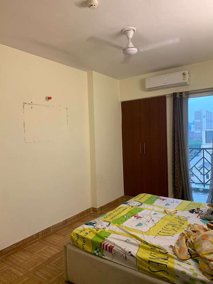 3 Bedroom 1400 Sq.Ft. Apartment in Vaishali Sector 5 Ghaziabad