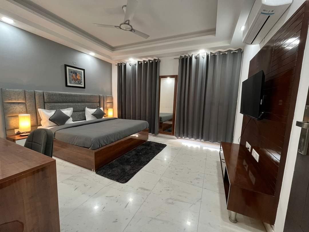 Rental Studio 350 Sq.Ft. Independent House in Dlf City Phase 3 Gurgaon 5737926