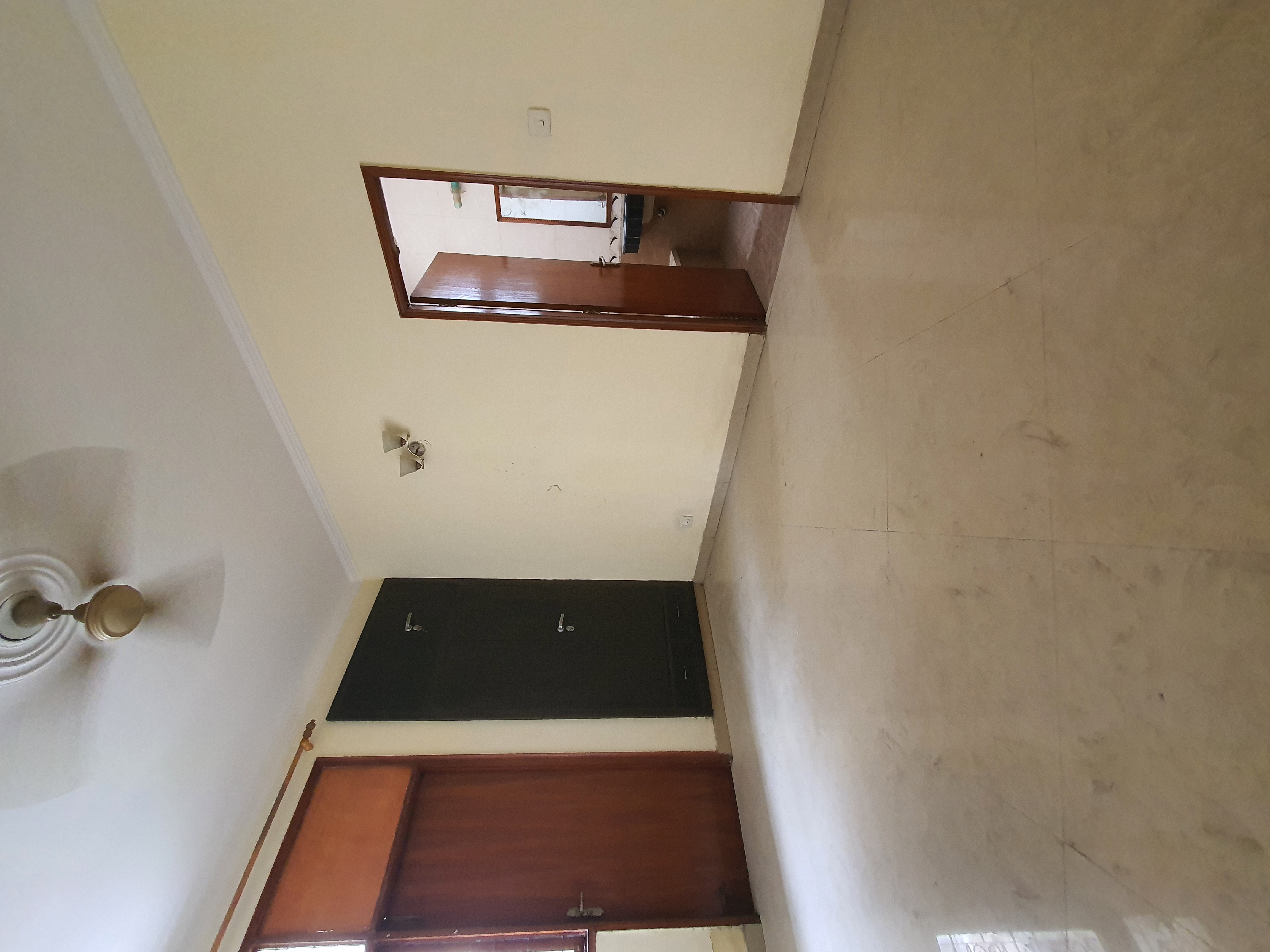 Rental 3 Bedroom 1550 Sq.Ft. Apartment in Parsvnath Prestige, Sector