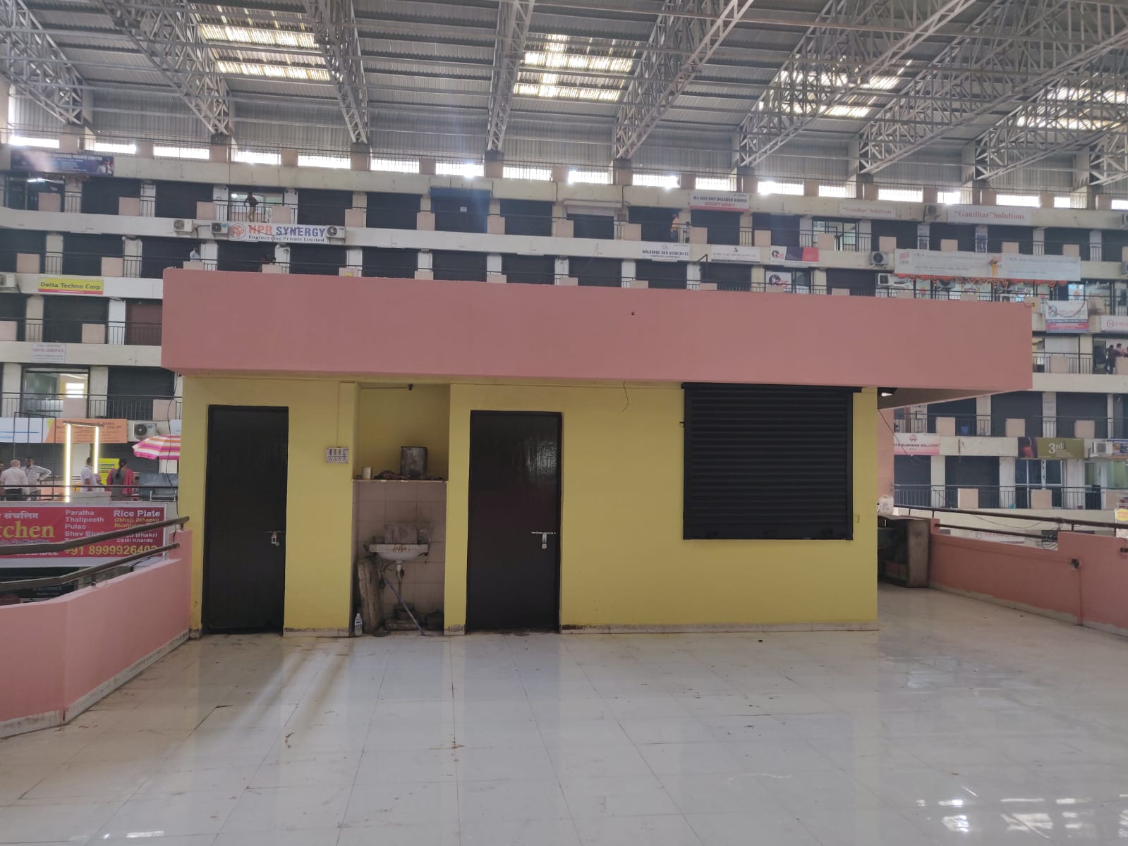Rental Commercial Shop 2030 Sq.Ft. in Hadapsar Pune 5553438