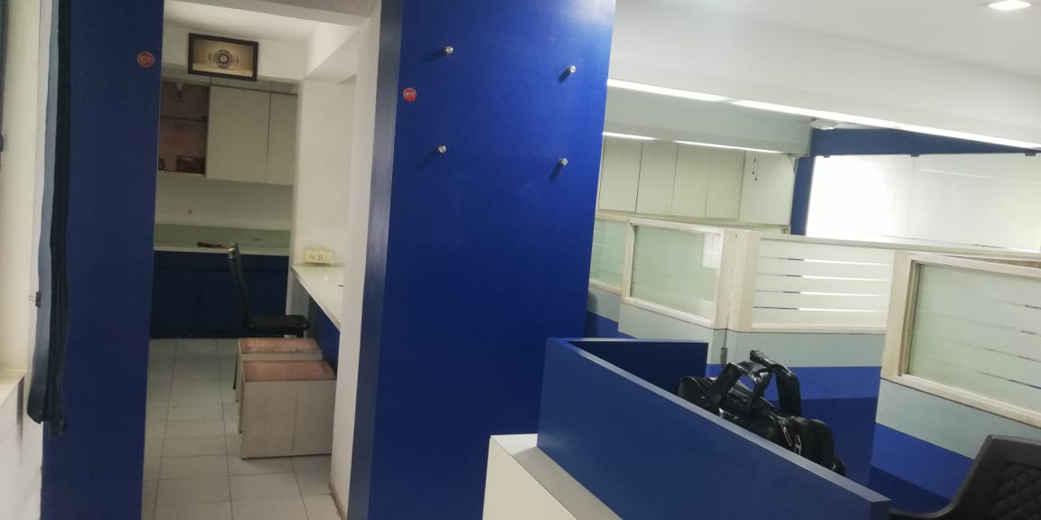 Rental Commercial Office Space 830 Sq.Ft. in Shahibaug Ahmedabad 5554203