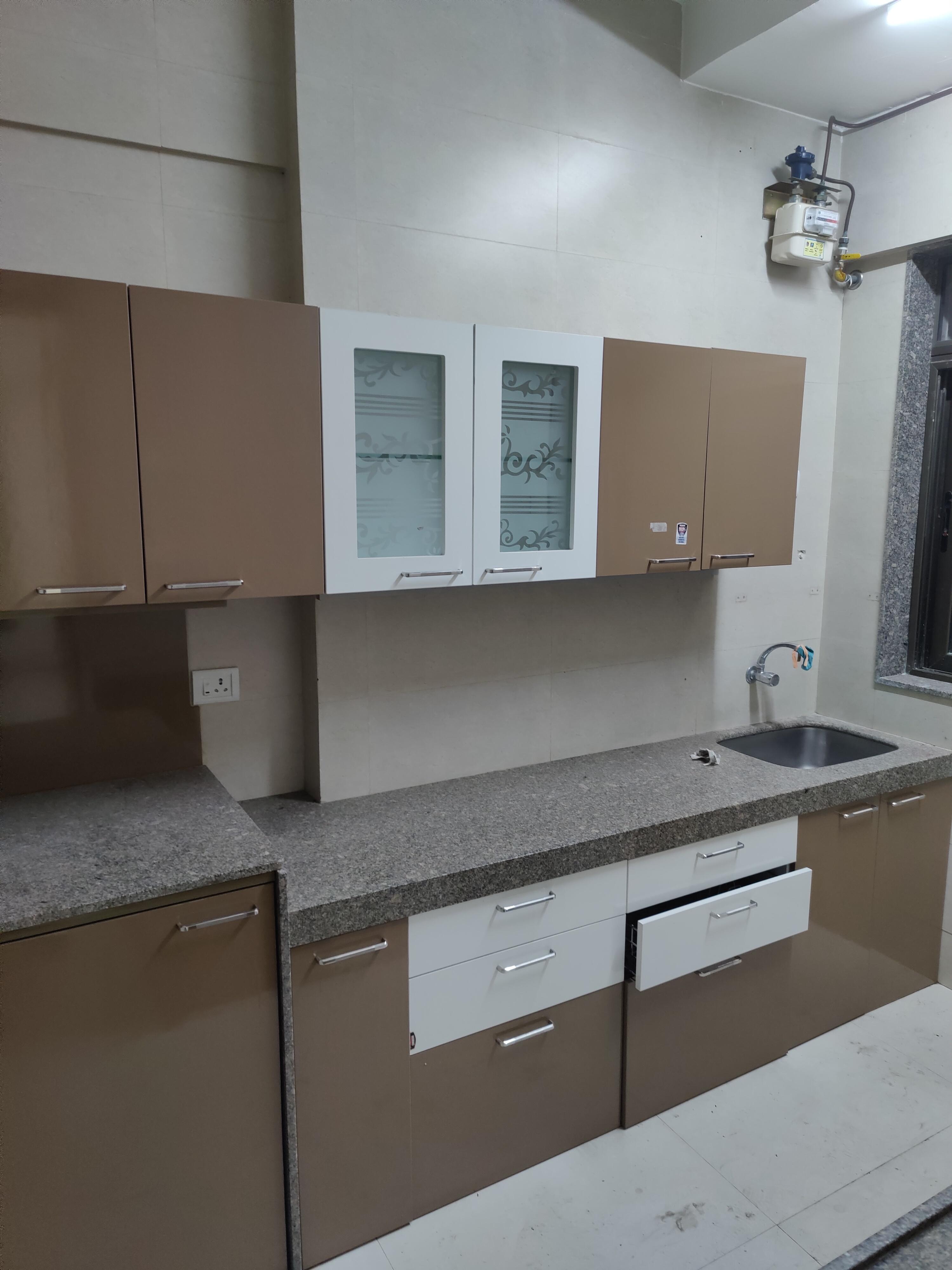 Rental 2 Bedroom 800 Sq.Ft. Apartment in Marathon Cosmos, Mulund West