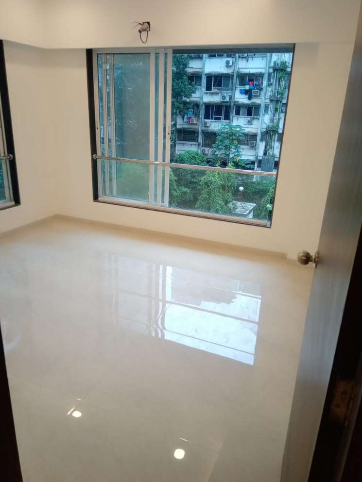3 Bedroom 1000 Sq.Ft. Apartment in Bandra West Mumbai