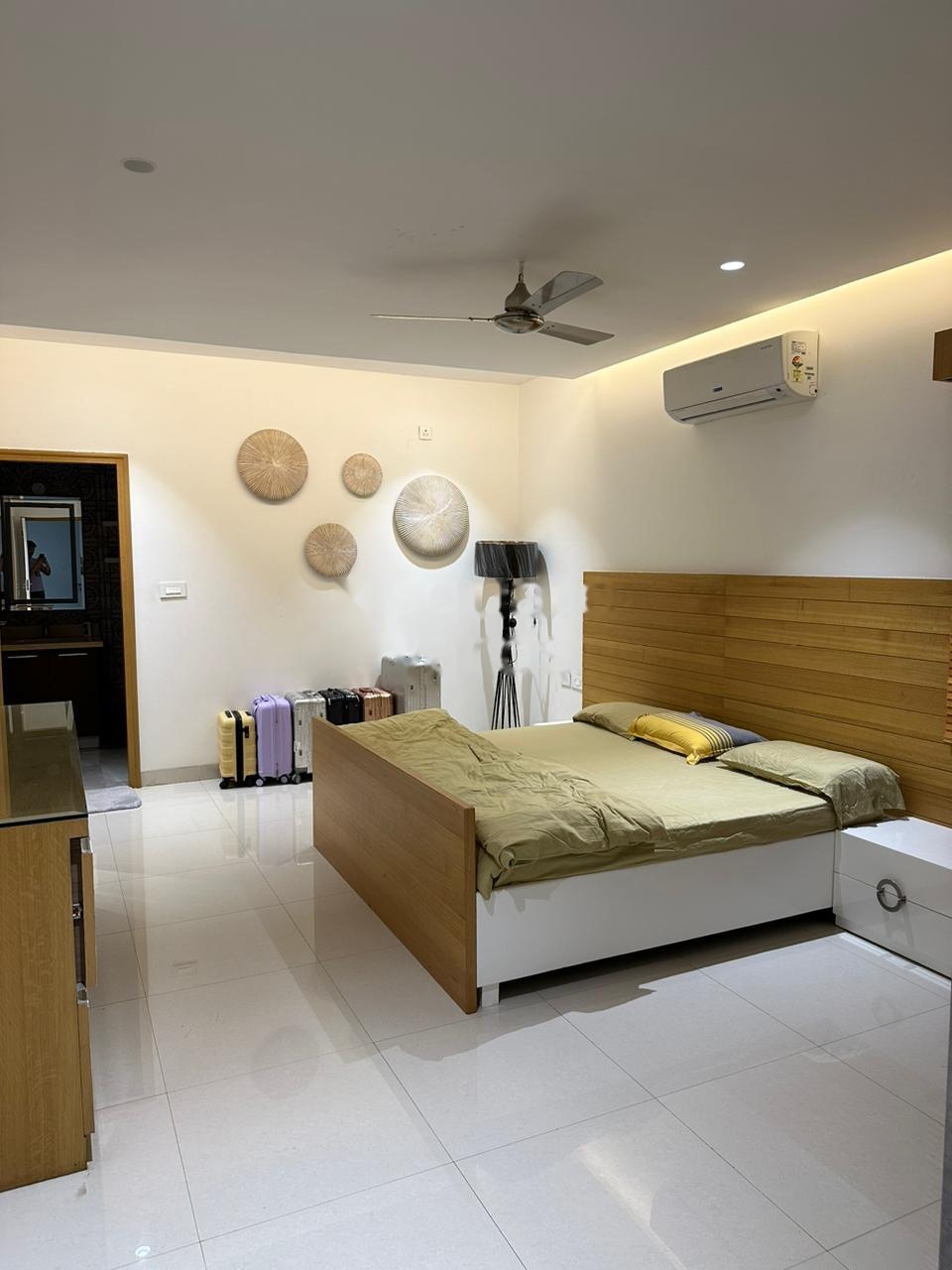 Rental 4 Bedroom 5000 Sq.Ft. Villa in Adarsh Palm Retreat, Marathahalli