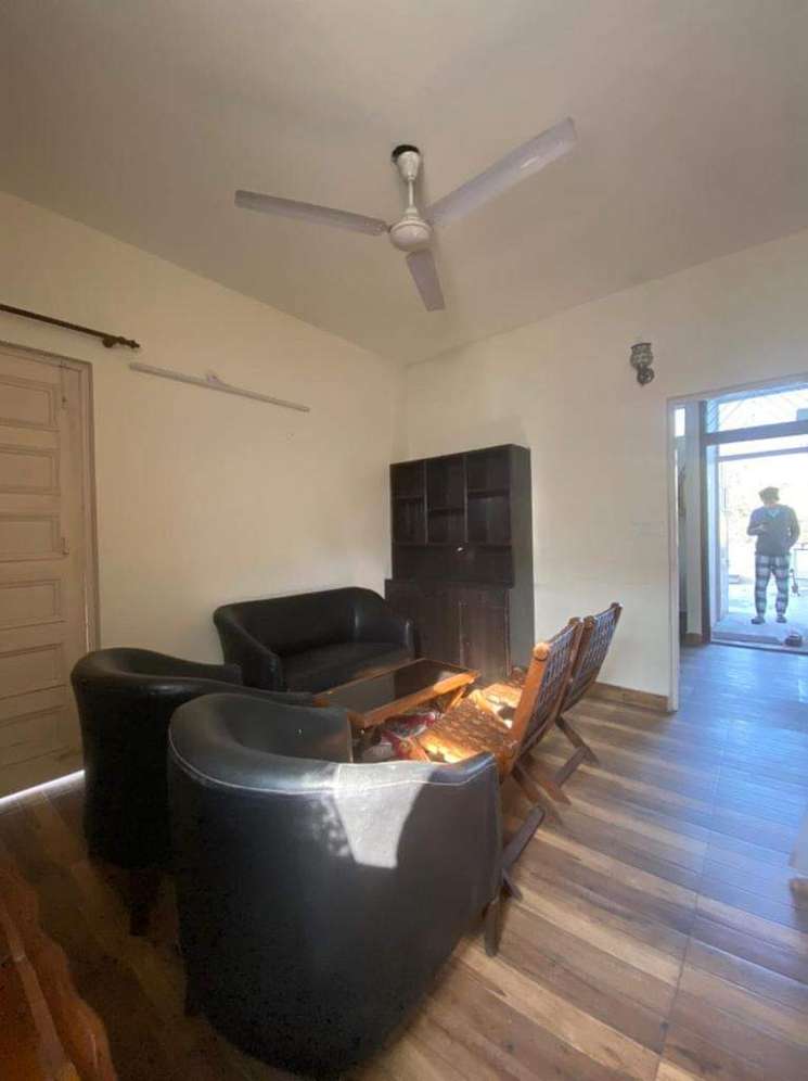 5 Bedroom 150 Sq.Yd. Villa in Lal Kuan Ghaziabad