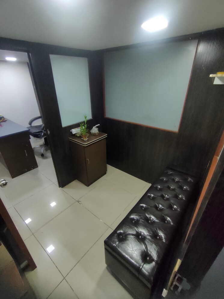 Team Area, haware-centurion-mall Commercial Office Space 212 Sq.Ft. In Nerul Sector 19a Navi Mumbai 5562748