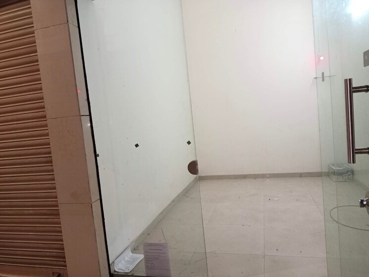 undefined, rustomjee-eaze-zone-mall Commercial Shop 174 Sq.Ft. In Malad West Mumbai 5572096