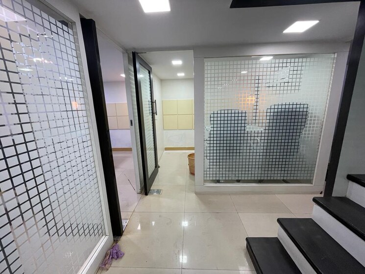 Team Area, knox-plaza Commercial Office Space 1800 Sq.Ft. In Malad West Mumbai 5572491