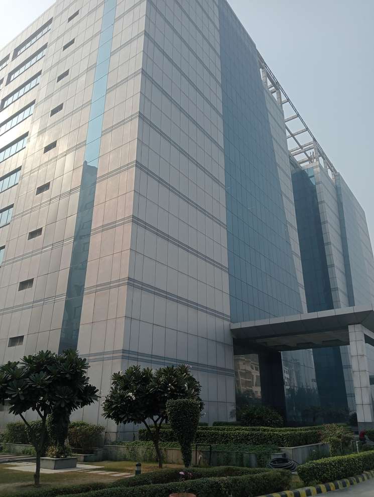 Commercial Office Space 134 Sq.Ft. in Sector 62 Noida