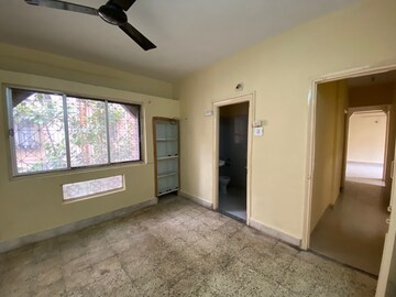 Study Room in 3 BHK Apartment at Salunkhe Vihar Society – for Rent