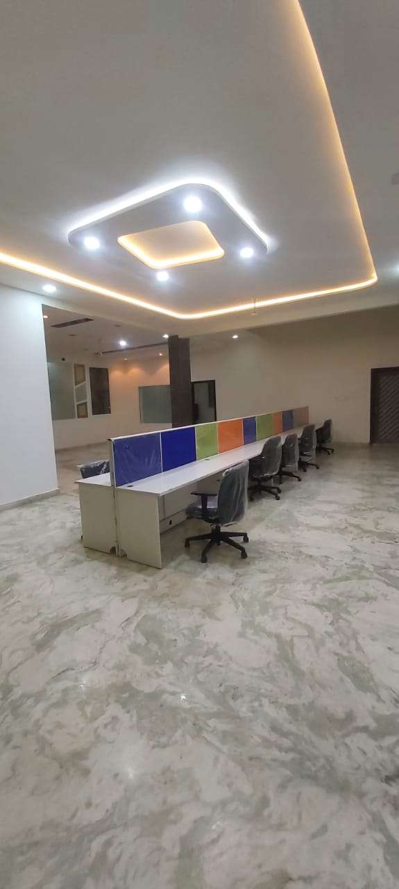 Commercial Office Space 1800 Sq.Ft. in Madhapur Hyderabad
