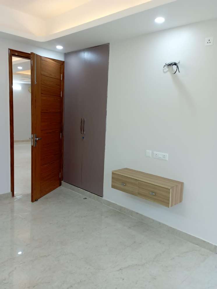 4 Bedroom 270 Sq.Yd. Builder Floor in Palam Vihar Gurgaon