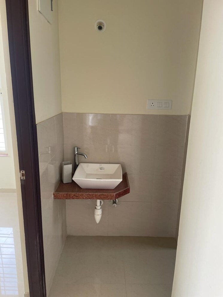 Bathroom, nirman-ajinkyatara 1 Bedroom 572 Sq.Ft. Apartment In Sinhagad Road Pune 5607857