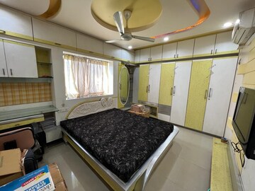 Master Bedroom in 3 BHK Apartment at Magarpatta City Erica, Magarpatta City – for Rent