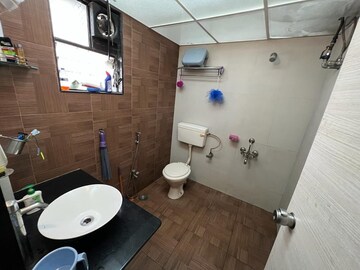Bathroom in 3 BHK Apartment at Magarpatta City Erica, Magarpatta City – for Rent