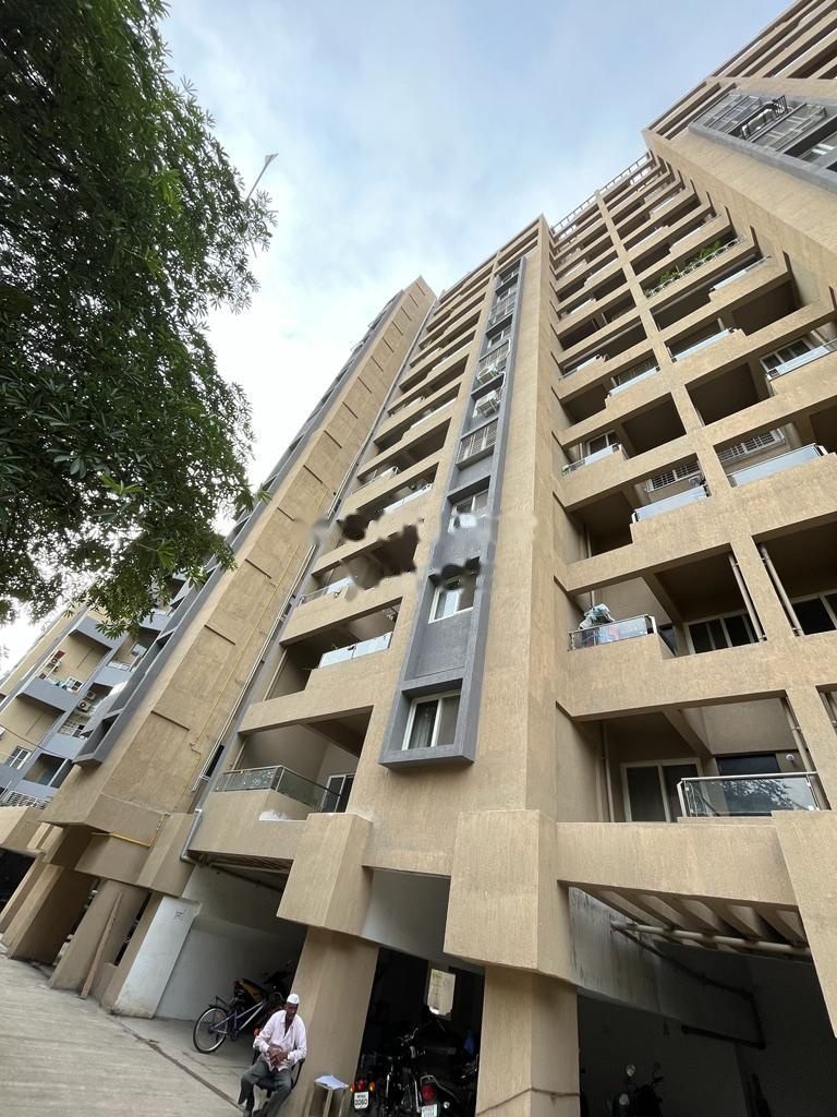 Rental 3 Bedroom 1300 Sq.Ft. Apartment in Prithvi Presidio, Hadapsar
