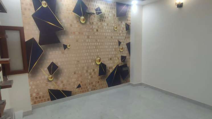3 Bedroom 200 Sq.Yd. Builder Floor in Uttam Nagar Delhi