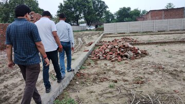  Plot – Exterior View View at Sultanpur Road - for Sale