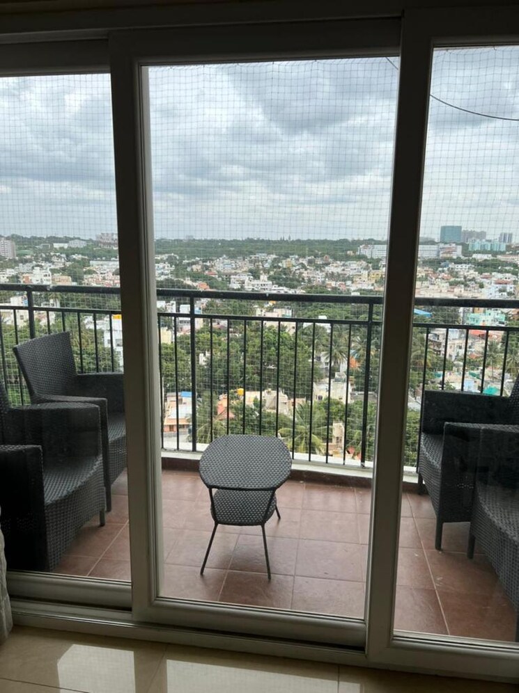 Balcony, embassy-habitat 4 Bedroom 3427 Sq.Ft. Apartment In Palace Road Bangalore 5622968