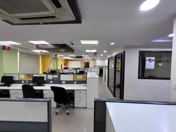 Team Area, navrangpura Commercial Office Space 21000 Sq.Ft. In Navrangpura Ahmedabad 5631316