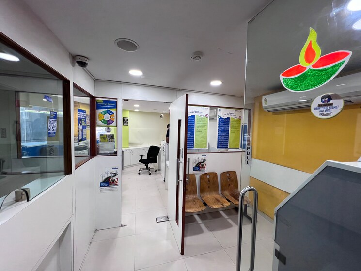 Common Area, navrangpura Commercial Office Space 21000 Sq.Ft. In Navrangpura Ahmedabad 5631316