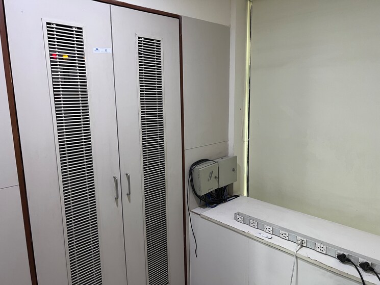 Common Area, navrangpura Commercial Office Space 21000 Sq.Ft. In Navrangpura Ahmedabad 5631316