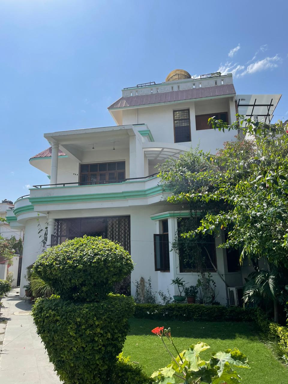 Resale 5 Bedroom 4700 Sq.Ft. Independent House in Ravindra Vihar