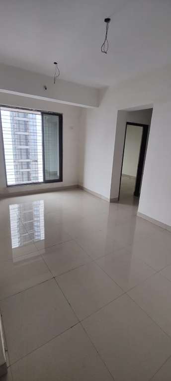 2 BHK Apartment For Resale in Bhatia Esspee Towers Borivali East Mumbai 5636072
