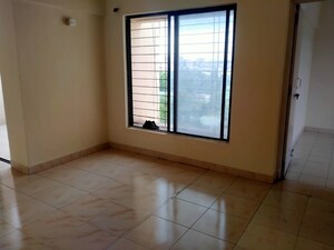 Room in 2 BHK Apartment at Kumar Suraksha, Kondhwa – for Sale