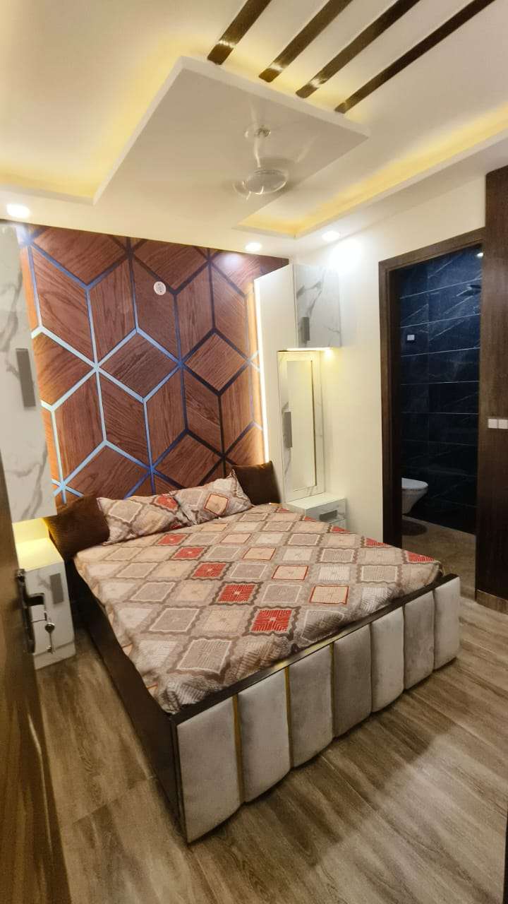 3 Bedroom 950 Sq.Ft. Builder Floor in Nawada Delhi