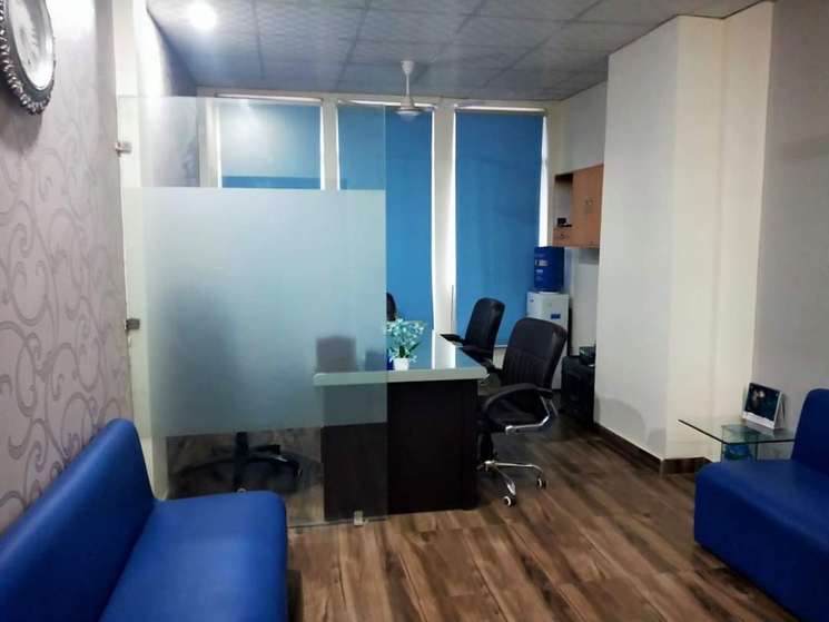 Commercial Shop 1100 Sq.Ft. in Sector 109 Gurgaon