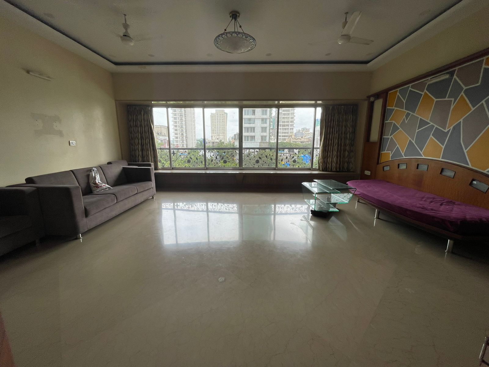 Rental 3 Bedroom 1700 Sq.Ft. Apartment in Aalap CHS Hindu Colony, Dadar