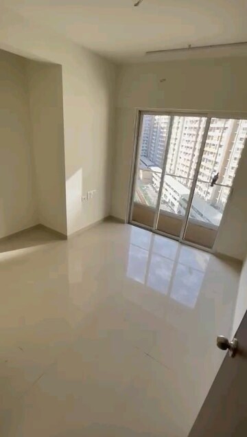 Master Bedroom in 3 BHK Apartment at JP North Euphoria, Mira Road – for Sale