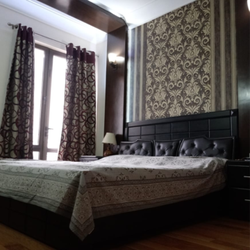 Bedroom in 3 BHK Apartment at Unitech Fresco, Sector 50 – for Rent