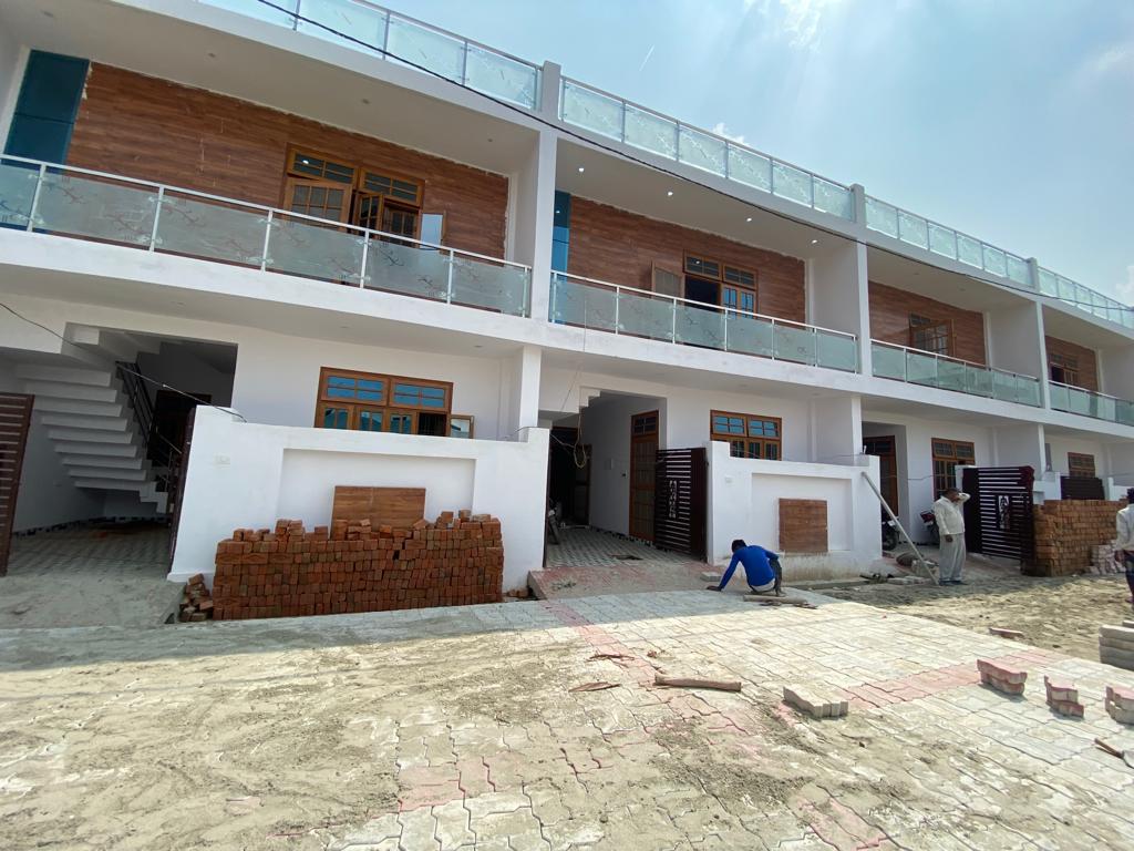 Resale 3 Bedroom 1550 Sq.Ft. Independent House in Nilmatha Lucknow