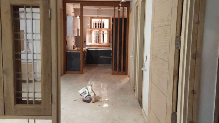 3 Bedroom 118 Sq.Yd. Builder Floor in Shyam Park Extension Ghaziabad