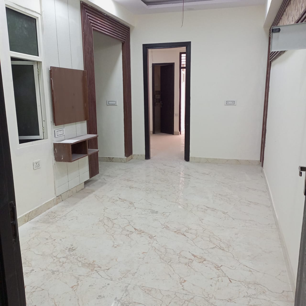 Resale 2 Bedroom 950 Sq.Ft. Builder Floor in DMD Hometech Awas Yojna ...