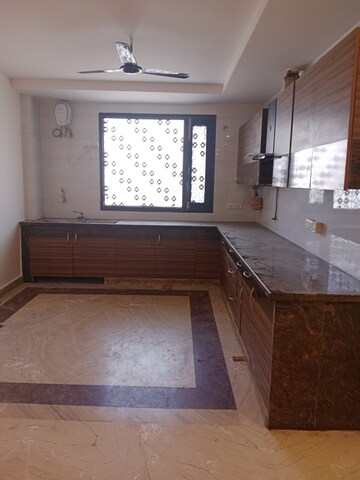 Kitchen in 3 BHK Builder Floor at Janakpuri – for Rent