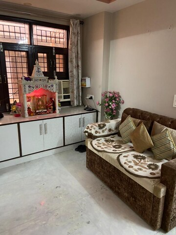 Living Room in 2 BHK Builder Floor at Janakpuri – for Rent