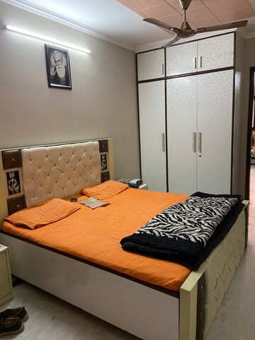 Bedroom in 2 BHK Builder Floor at Janakpuri – for Rent