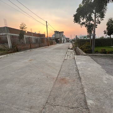  Plot – Nearby View at Santoshi Nagar - for Sale