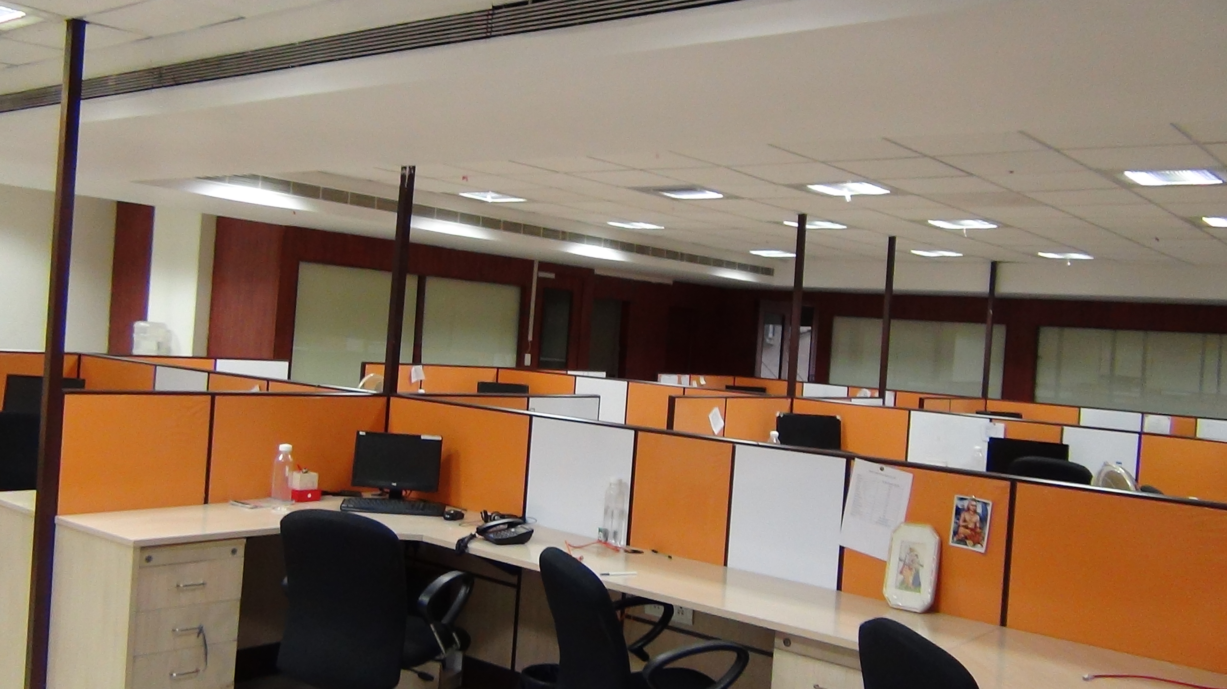 Rental Commercial Office Space 1600 Sq.Ft. in Panchsheel Vihar Delhi