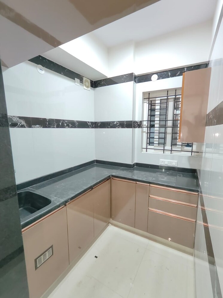 Kitchen, ss-residency-hsr-layout 1 Bedroom 500 Sq.Ft. Builder Floor In Hsr Layout Bangalore 5685090