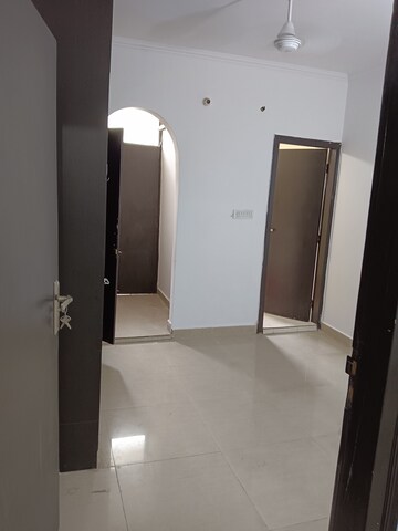 Room in 1 BHK Builder Floor at Lajpat Nagar – for Rent