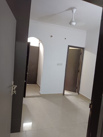 Room in 1 BHK Builder Floor at Lajpat Nagar – for Rent