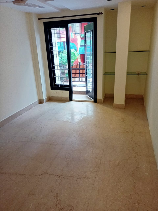 Navjivan Vihar 250 Yard Bmt+g Floor Duplex