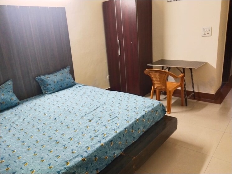 Room, sector 37 Pg For Boys & Girls In Sector 37 5698736